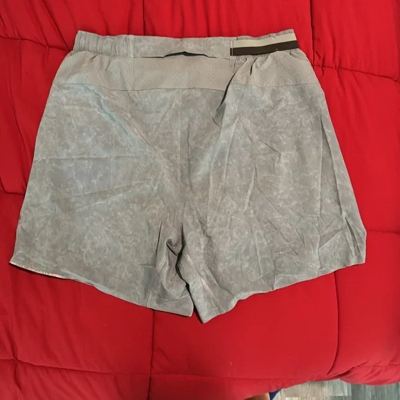 Lululemon short with liner 6” inseam - Picture 2 of 4